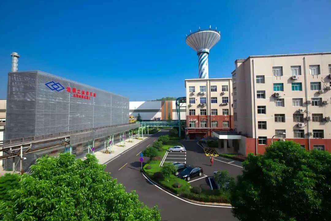 640